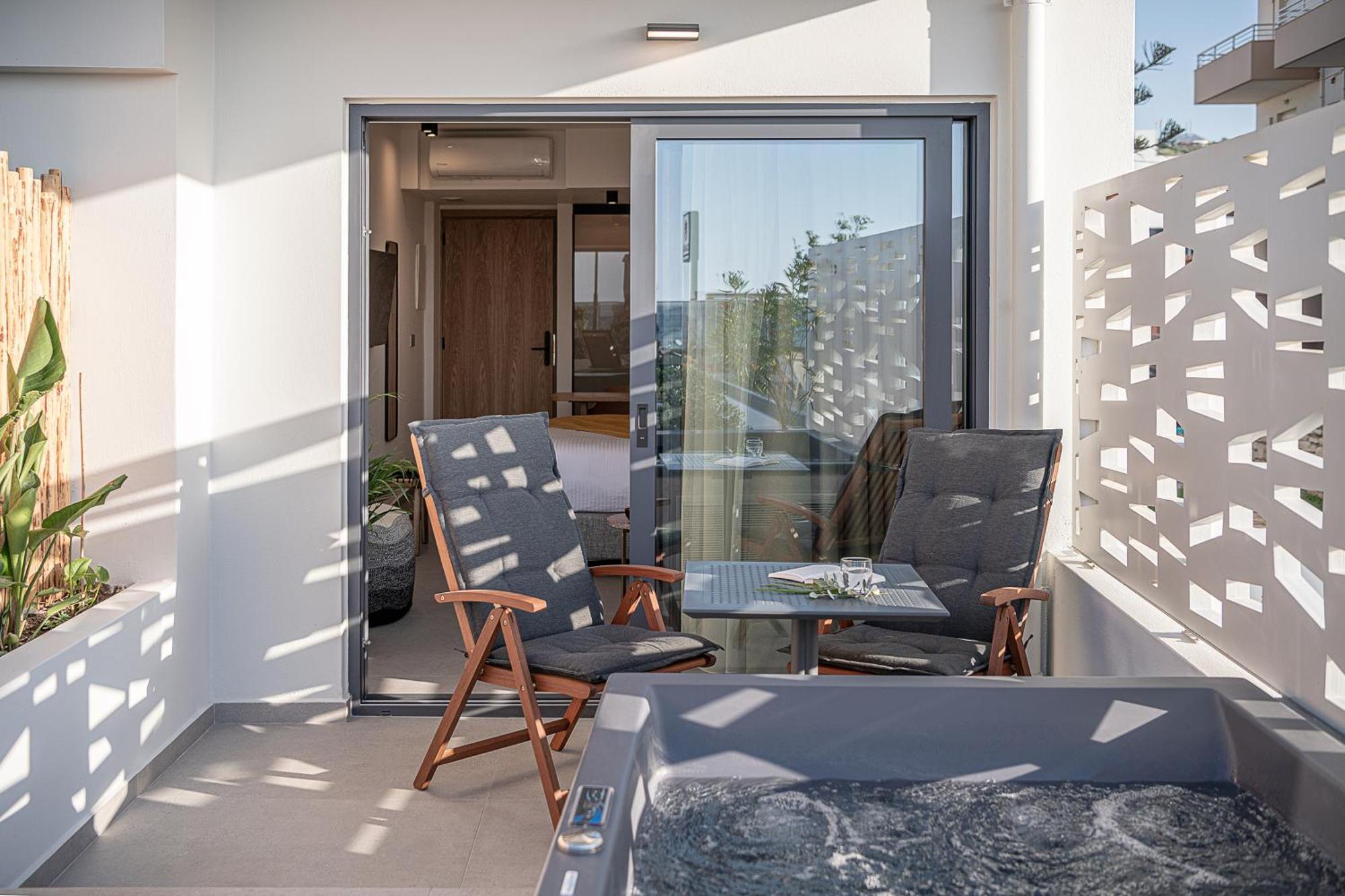 Calla Luxury Seafront Suites Ретимно Экстерьер фото